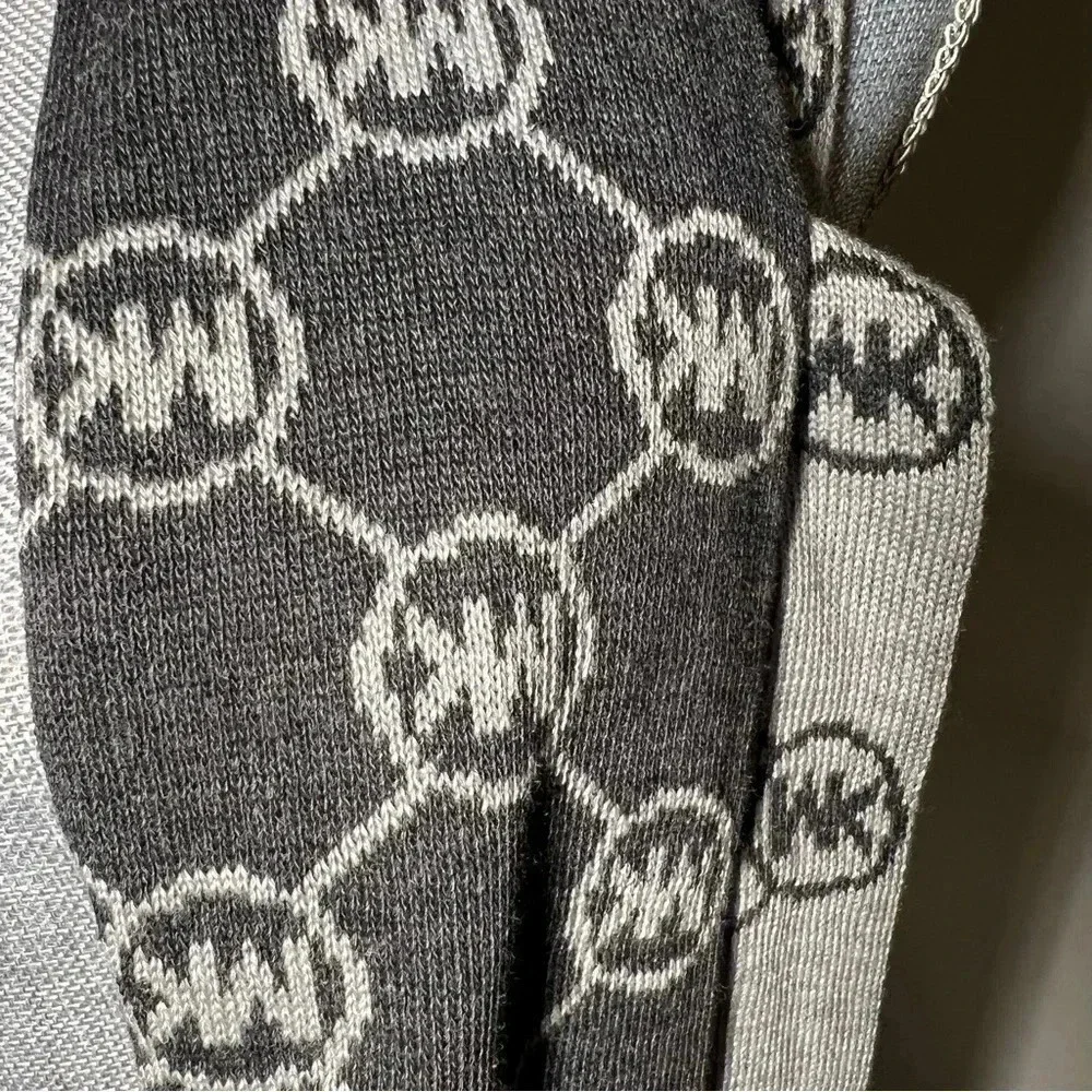 Michael Kors Reversible Scarf NWT